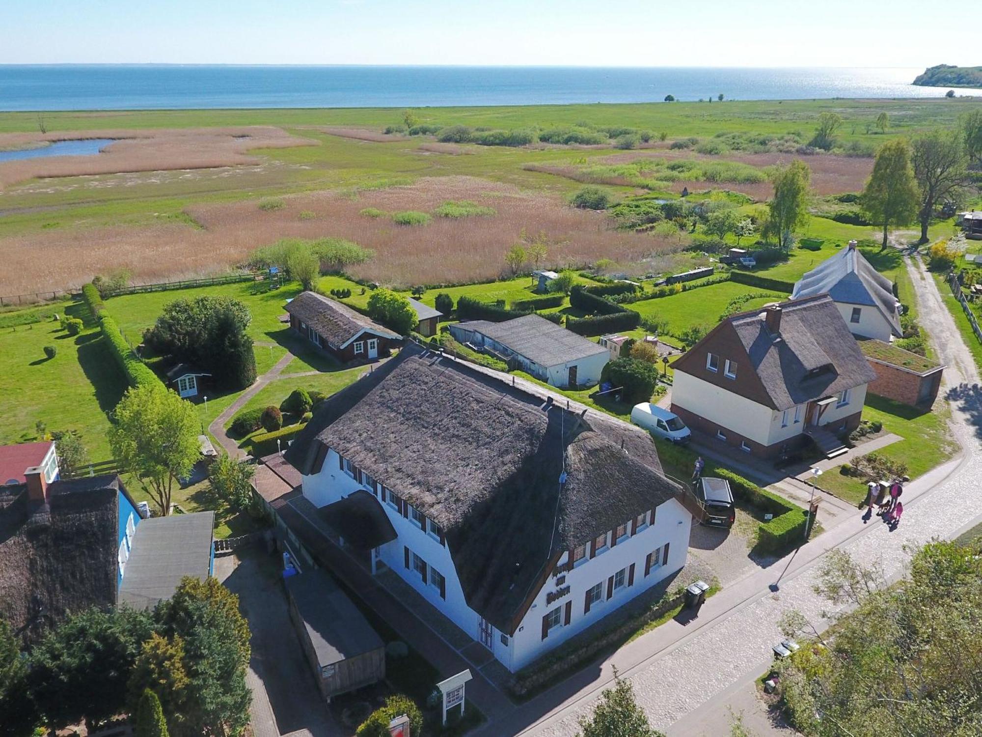 Ferienwohnung Haus am Bodden Groß Zicker Exterior foto